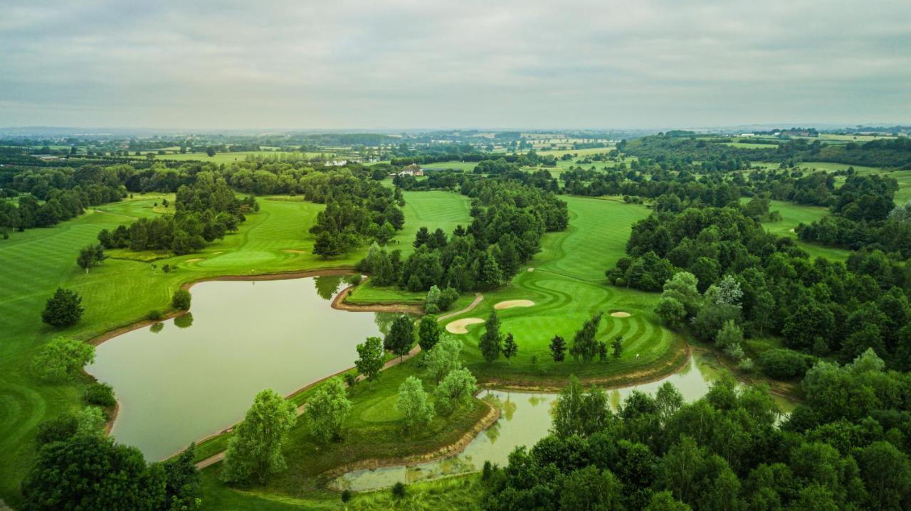 Villa The Vale Golf & Country Club à Bishampton Extérieur photo